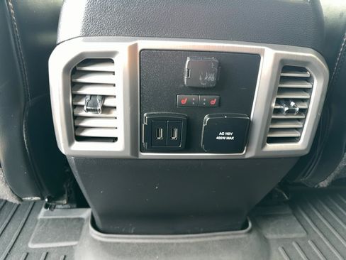 Used 2018 Ford F150 Platinum w/ Equipment Group 701A Luxury AWD/4WD image 31