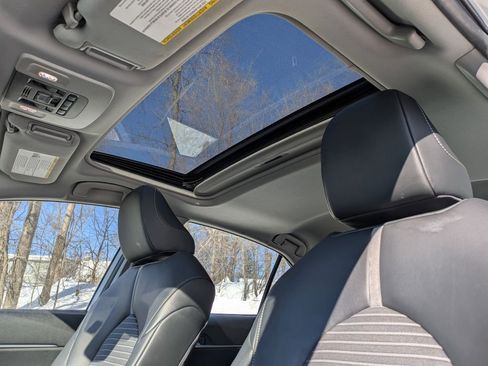 Used 2023 Toyota Camry SE image 14