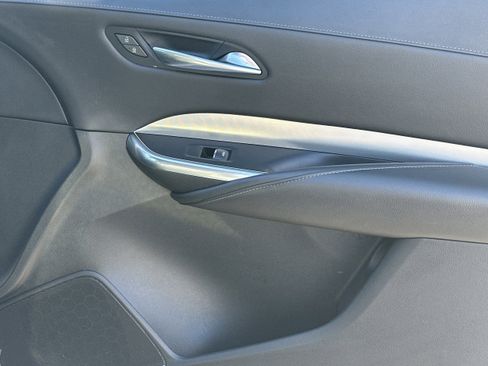 Used 2020 Cadillac XT4 Premium Luxury image 14