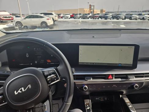 Used 2024 Kia Sorento S image 22