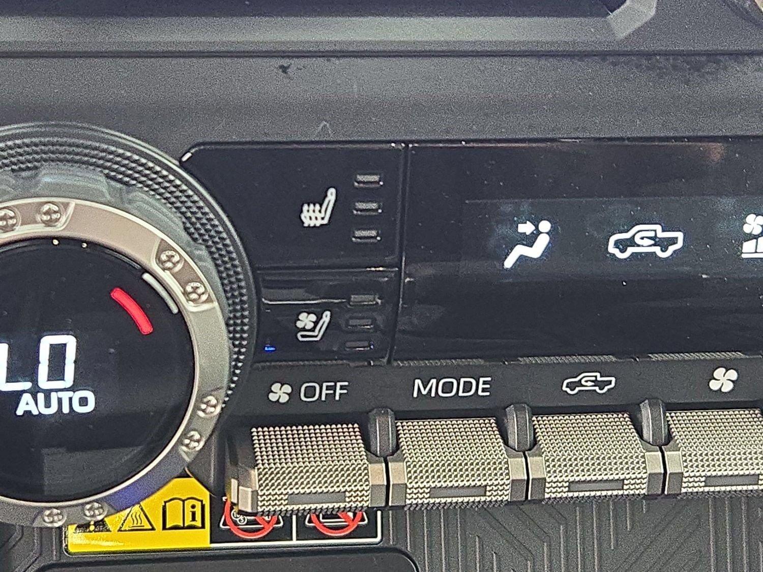 Certified 2026 Toyota Tacoma Limited AWD/4WD image 24