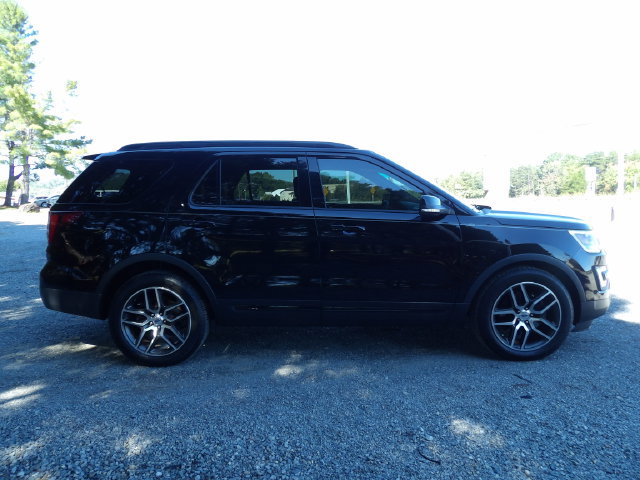 Used 2017 Ford Explorer Sport w/ Equipment Group 401A AWD/4WD image 6