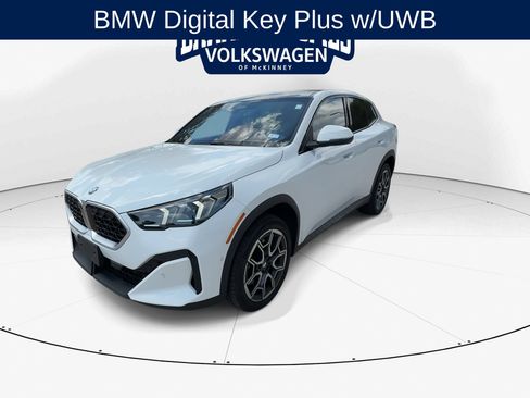 Used 2025 BMW X2 xDrive28i AWD/4WD image 4