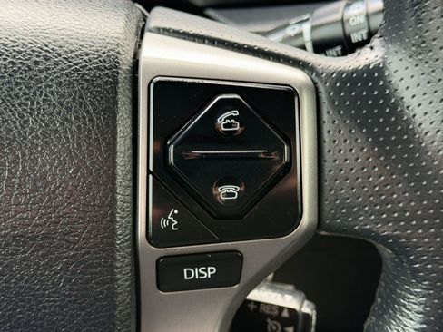 Used 2018 Toyota 4Runner SR5 RWD image 19