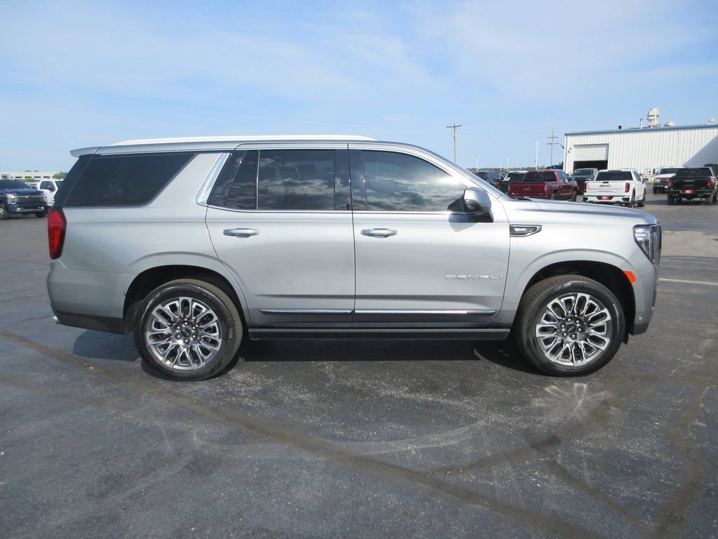 Certified 2023 GMC Yukon Denali Ultimate AWD/4WD image 5