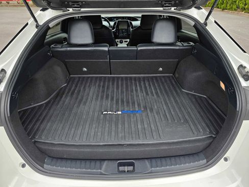 Used 2019 Toyota Prius Prime Premium FWD image 14