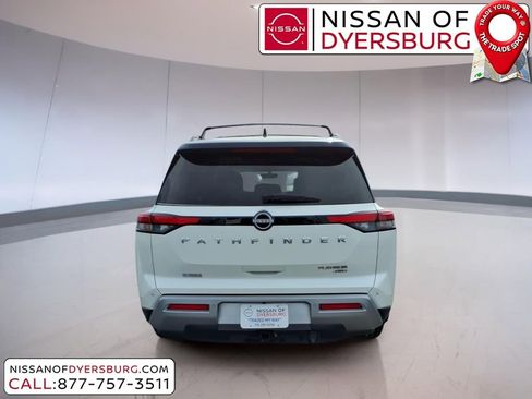 Used 2023 Nissan Pathfinder Platinum w/ Cargo Package AWD/4WD image 4