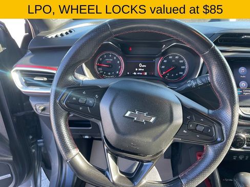 Used 2021 Chevrolet TrailBlazer RS w/ Sun and Liftgate Package AWD/4WD image 10