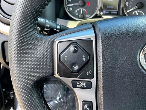 Used 2023 Toyota Tacoma Limited AWD/4WD image 23