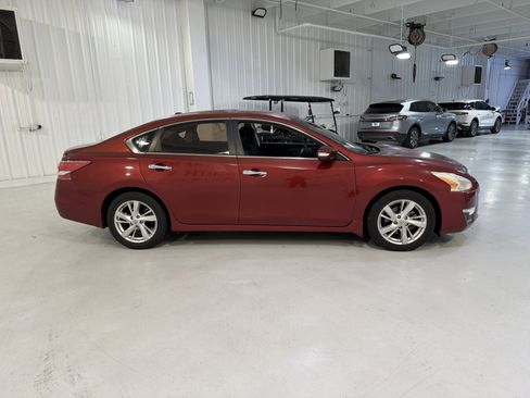 Used 2013 Nissan Altima 2.5 SV w/ 2.5SV Convenience Pkg FWD image 6
