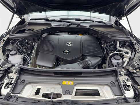 Used 2024 Mercedes-Benz GLC 300 image 14