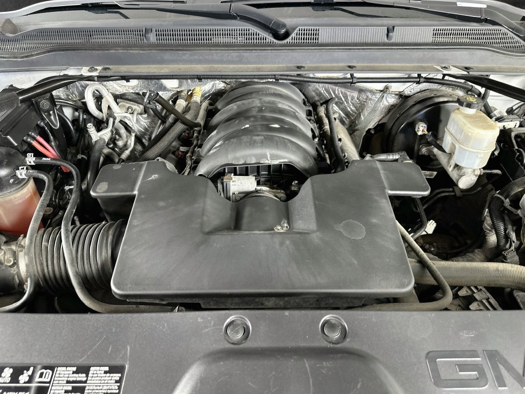 Used 2018 GMC Yukon SLT AWD/4WD image 38