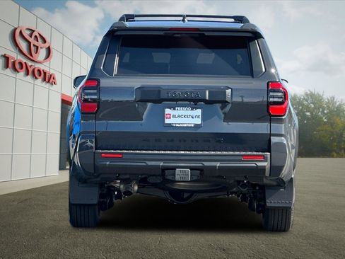 Certified 2026 Toyota 4Runner SR5 AWD/4WD image 4