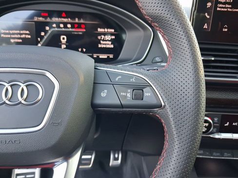 Used 2025 Audi SQ5 Premium Plus image 23