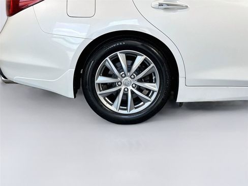 Used 2017 INFINITI Q50 3.0t Premium w/ Cargo Package (L95) RWD image 36