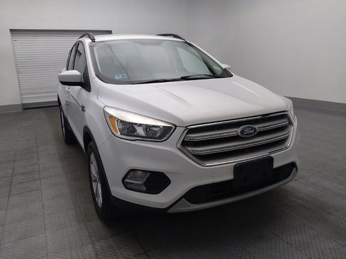 Used 2018 Ford Escape SE image 14