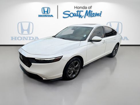 Certified 2023 Honda Accord EX image 3