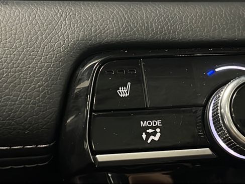 Used 2024 Honda Pilot Touring image 32