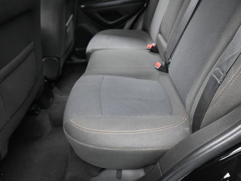 Used 2022 Chevrolet Trax LS w/ Tint and Cruise Package AWD/4WD image 28