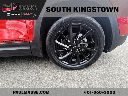 Used 2023 GMC Terrain SLE w/ Driver Convenience Package AWD/4WD image 10