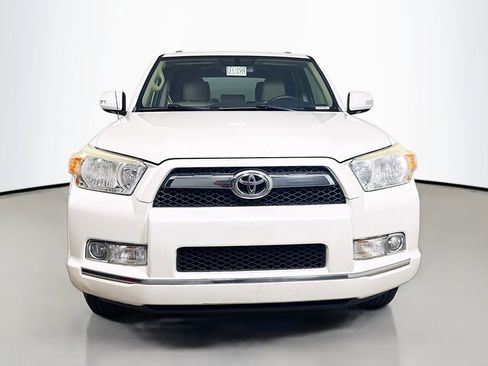 Used 2013 Toyota 4Runner SR5 w/ Convenience Pkg RWD image 2
