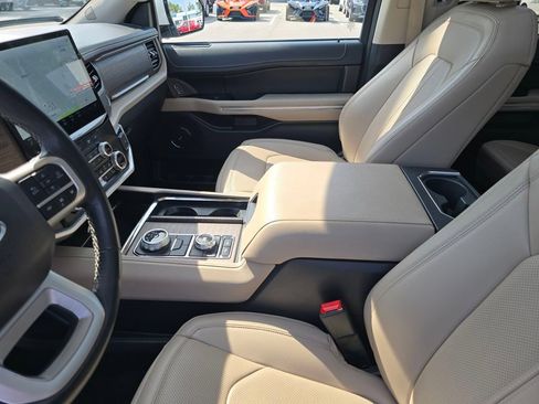 Used 2024 Ford Expedition Max Limited image 26