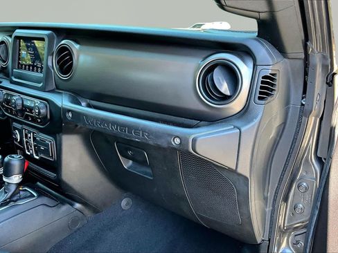 Used 2020 Jeep Wrangler Unlimited Sport S AWD/4WD image 19