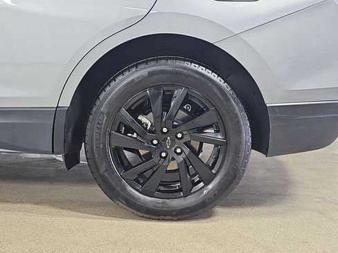 Certified 2024 Chevrolet Equinox LS w/ LS Convenience Package FWD image 37
