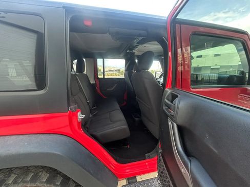 Used 2013 Jeep Wrangler Unlimited Sport AWD/4WD image 15