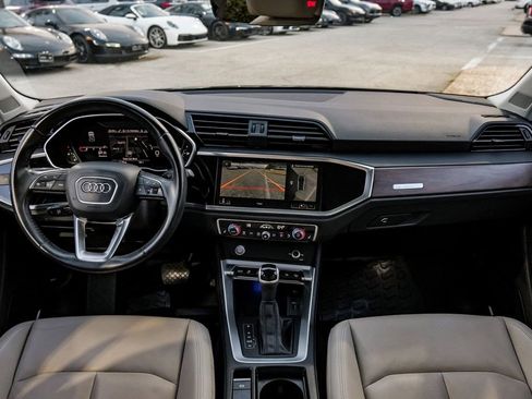 Used 2020 Audi Q3 2.0T Prestige w/ Prestige Package image 11