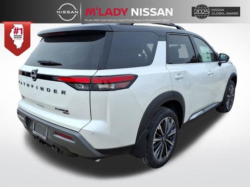 New 2026 Nissan Pathfinder Platinum image 7