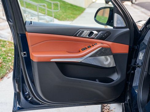 Certified 2025 BMW X5 M60i image 9