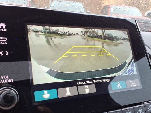 Used 2024 Honda Odyssey Elite image 6