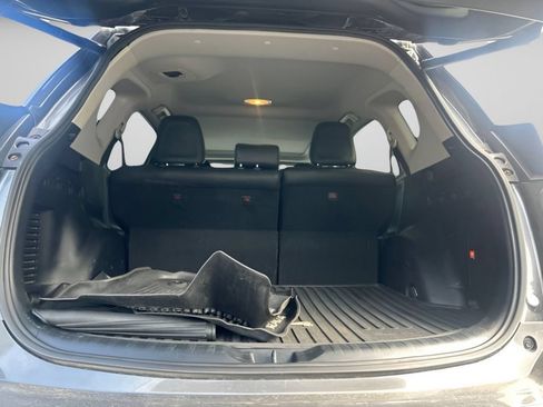 Used 2016 Toyota RAV4 Limited AWD/4WD image 11