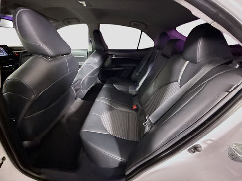 Used 2022 Toyota Camry SE w/ Convenience Package FWD image 25