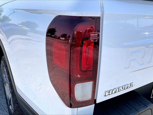 Used 2024 Honda Ridgeline TrailSport image 39