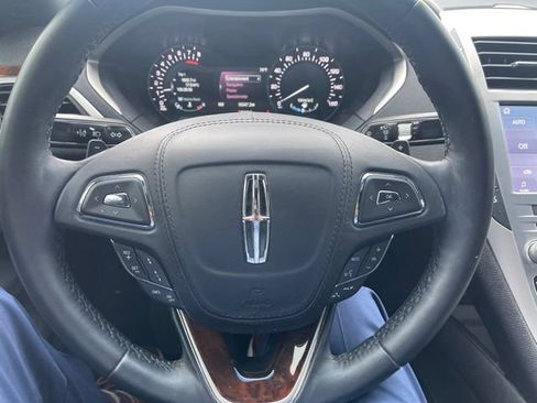 Used 2020 Lincoln MKZ Reserve w/ Luxury Package FWD image 5