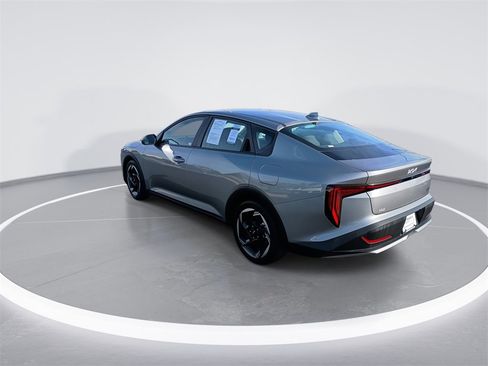 Certified 2025 Kia K4 EX image 6