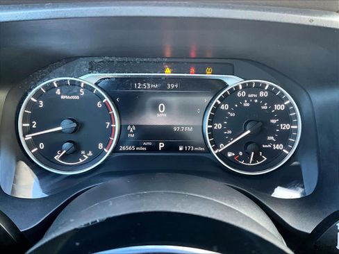 Used 2023 Nissan Rogue SV w/ SV Premium B Package image 25