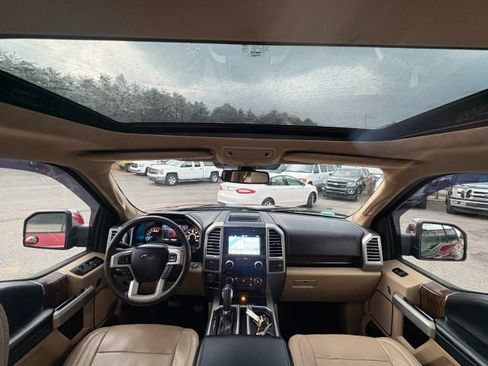 Used 2016 Ford F150 Lariat w/ Equipment Group 502A Luxury AWD/4WD image 17