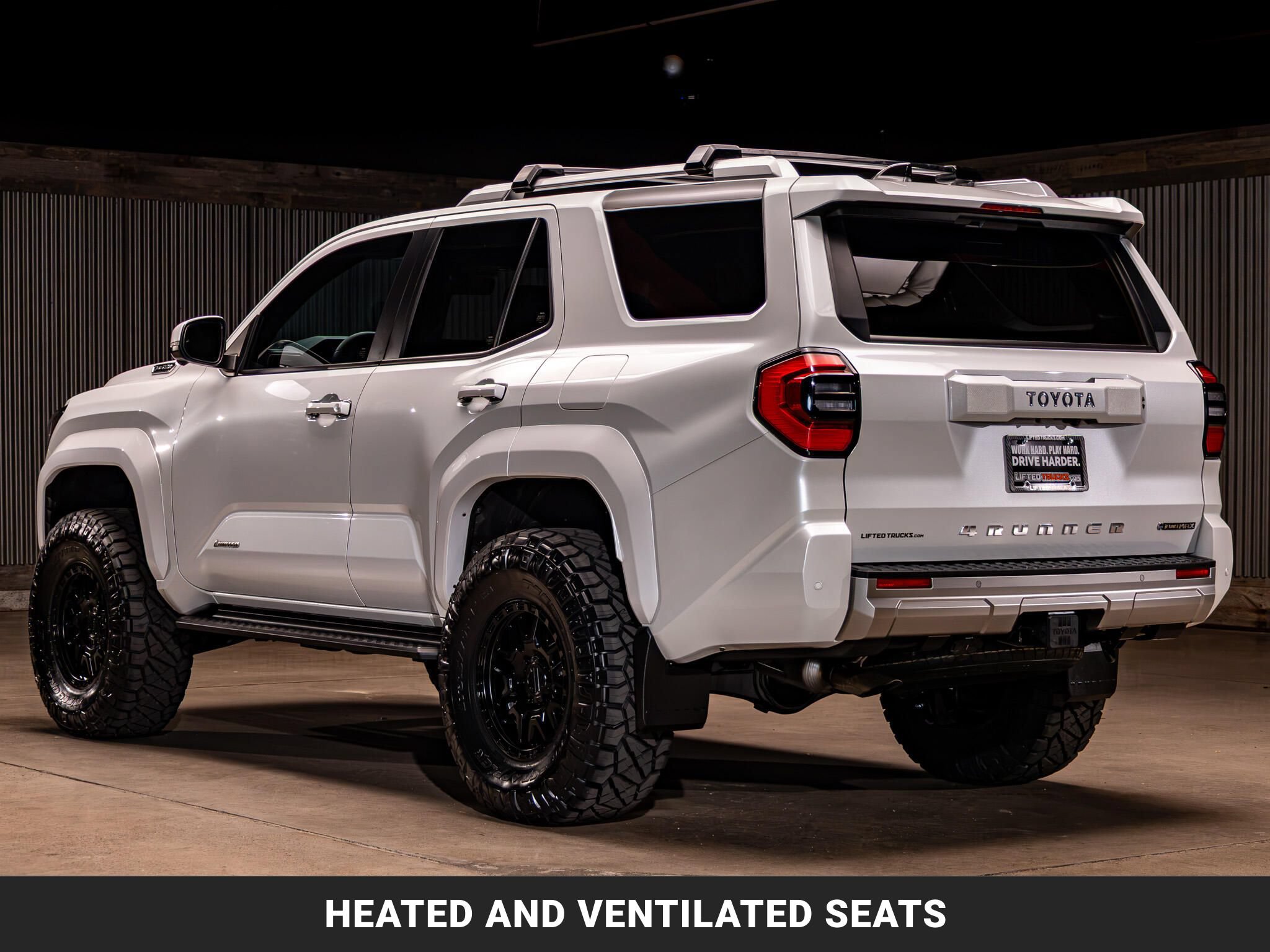 Used 2025 Toyota 4Runner Limited AWD/4WD image 7