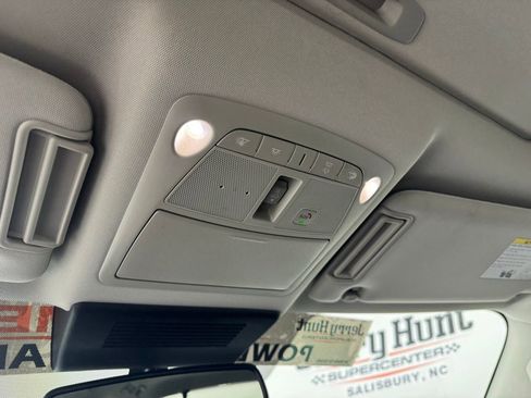 Used 2024 Nissan Armada SL w/ Captain's Chairs Package image 26