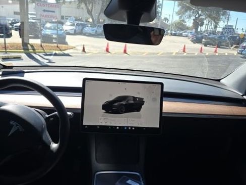 Used 2023 Tesla Model Y Long Range image 12