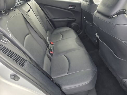 Used 2021 Toyota Prius Prime XLE image 23