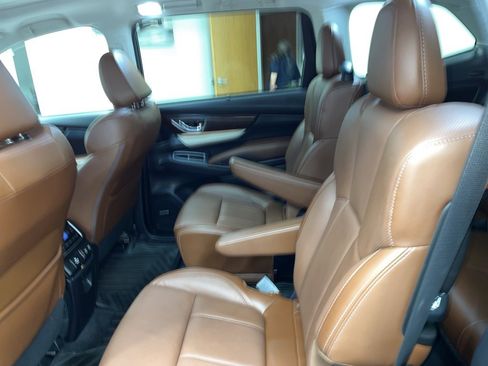 Used 2022 Subaru Ascent Touring w/ Popular Package #2A image 14