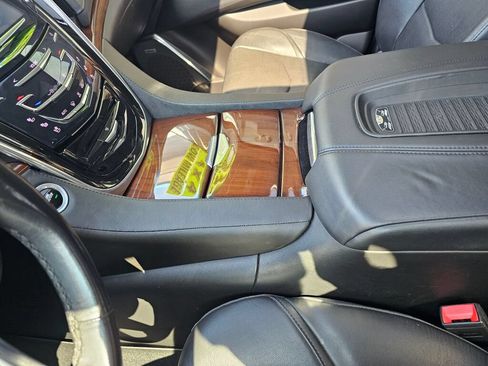 Used 2018 Cadillac Escalade Premium Luxury w/ LPO, Radiant Package AWD/4WD image 30
