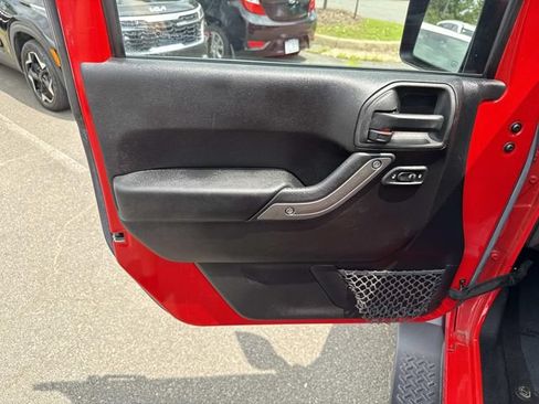 Used 2015 Jeep Wrangler Sport w/ Quick Order Package 24S AWD/4WD image 11