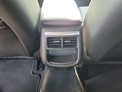Used 2018 Chevrolet Impala LT FWD image 11