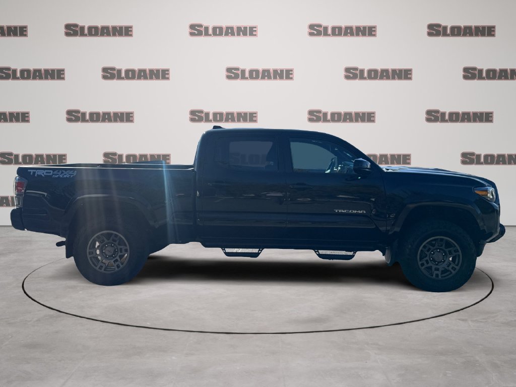 Used 2022 Toyota Tacoma TRD Sport w/ TRD Premium Sport Package AWD/4WD image 6