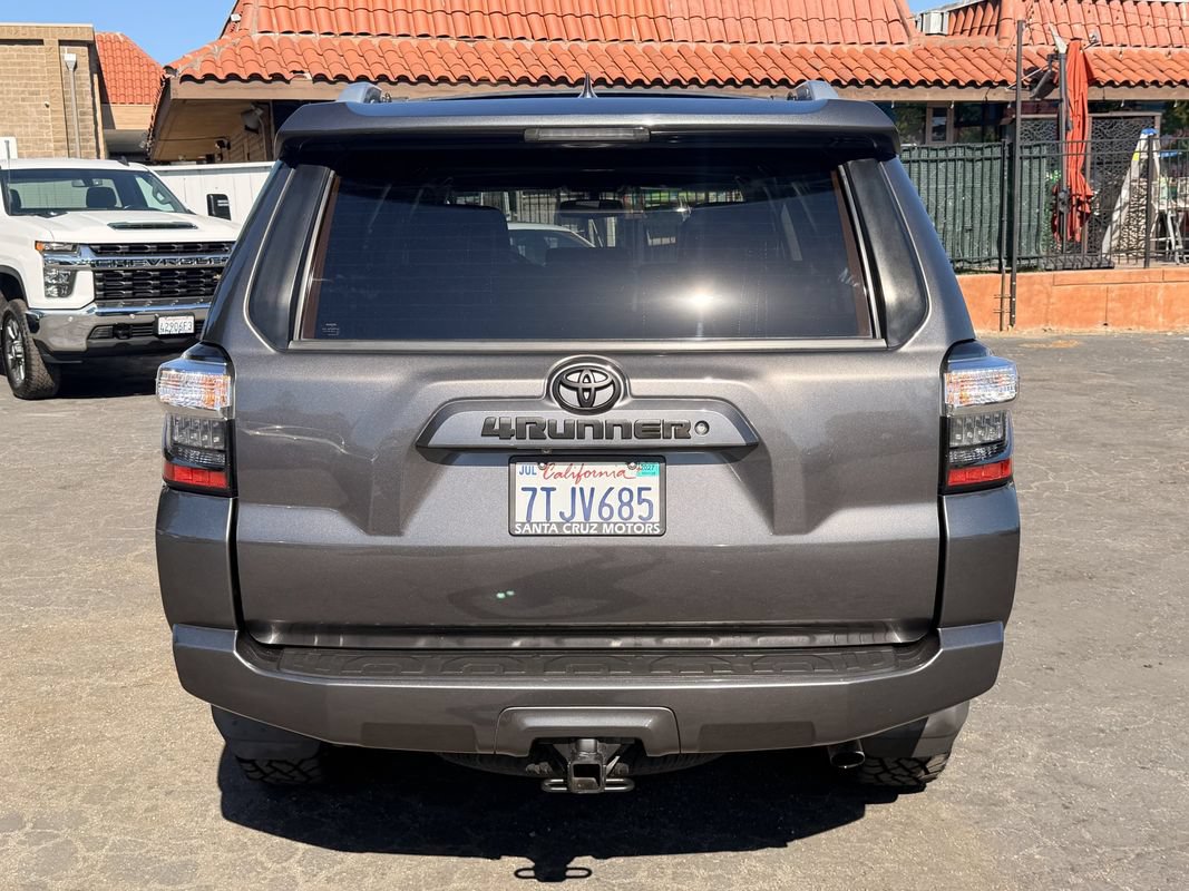 Used 2016 Toyota 4Runner SR5 Premium AWD/4WD image 4